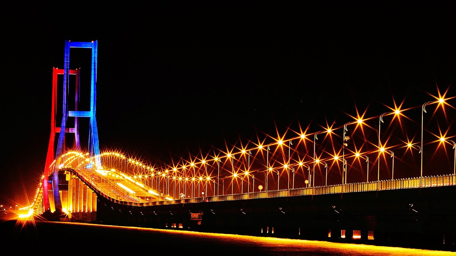  Jembatan Suramadu  Paling Megah dan Panjang 1001malam